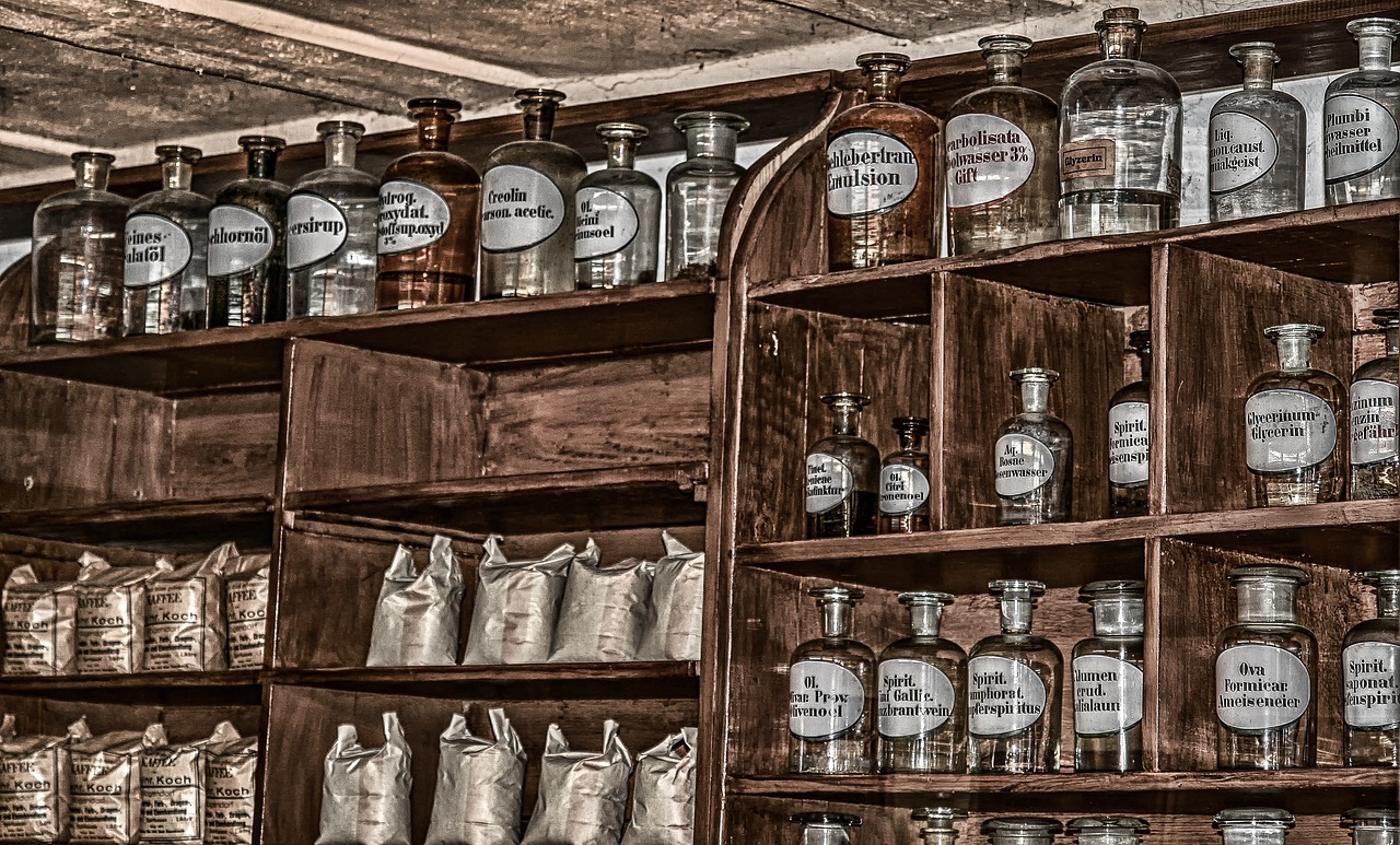 How to Use Clear Storage Containers for Better Visibility